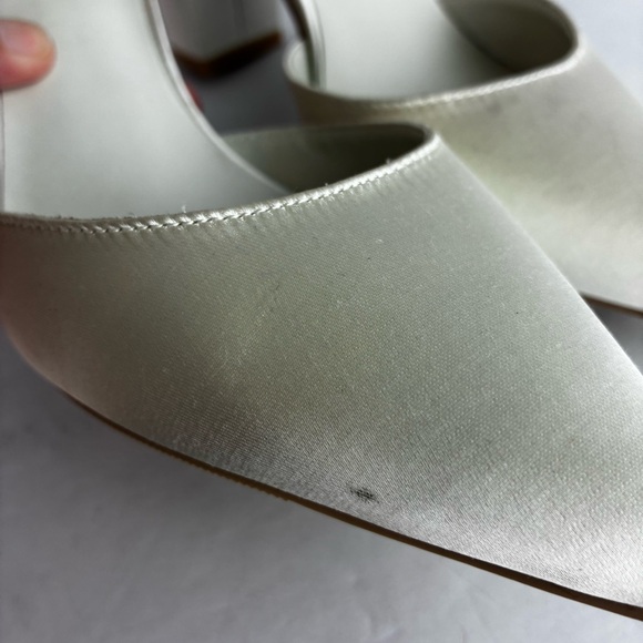 Jewel by Badgley Mischka Beaded Ankle Strap White Satin Chunky Heels - Picture 6 of 9